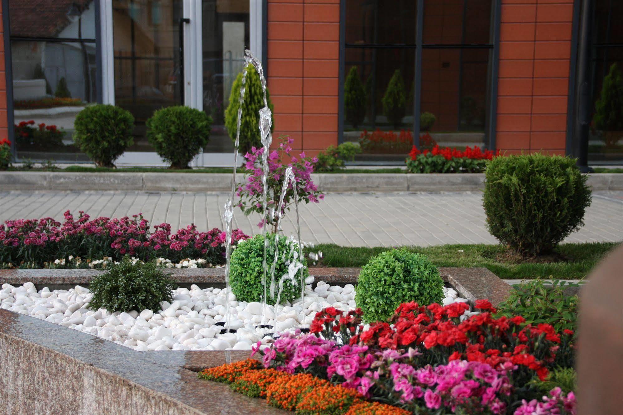 Hotel Nartel Pristina Bekvemmeligheter bilde